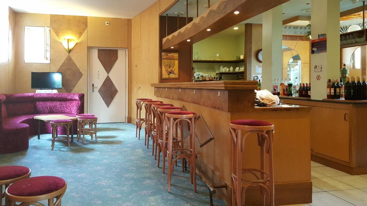 Hotel Les Berges Chippis Exterior photo