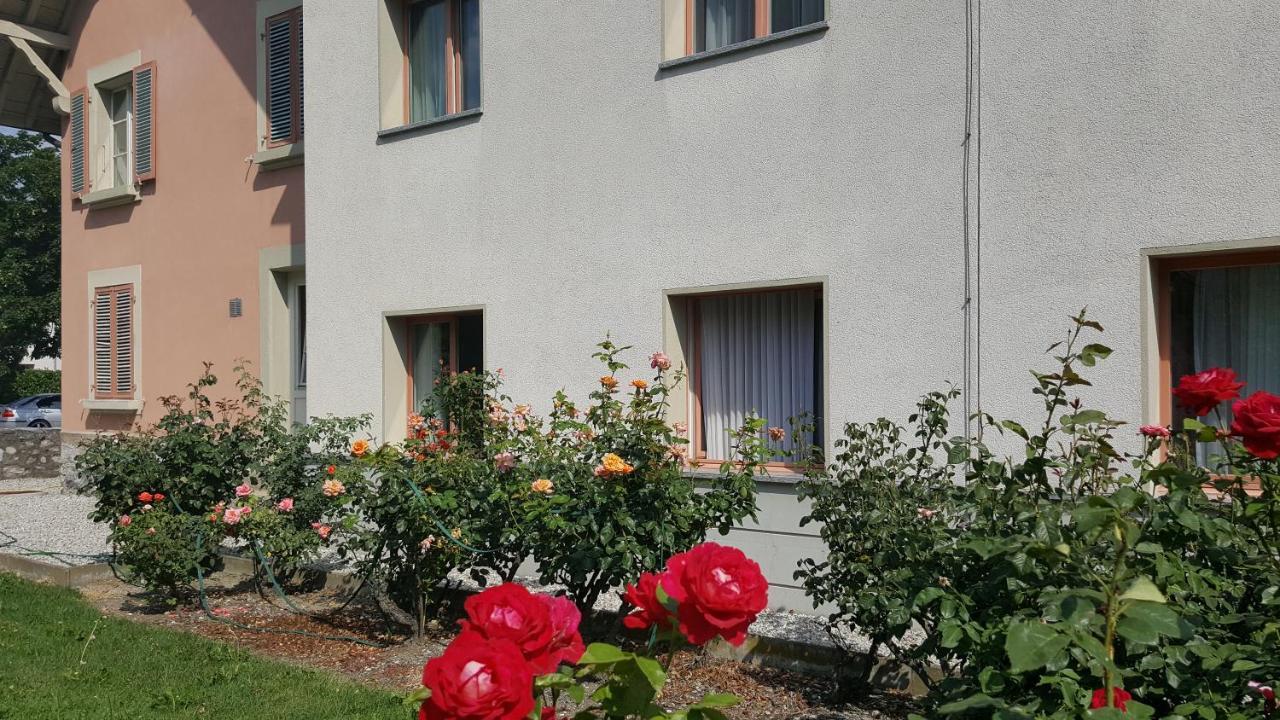 Hotel Les Berges Chippis Exterior photo